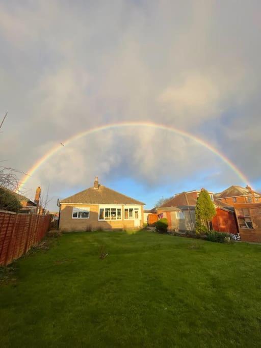 Early Sunrise - Entire House In Withernsea Exterior photo